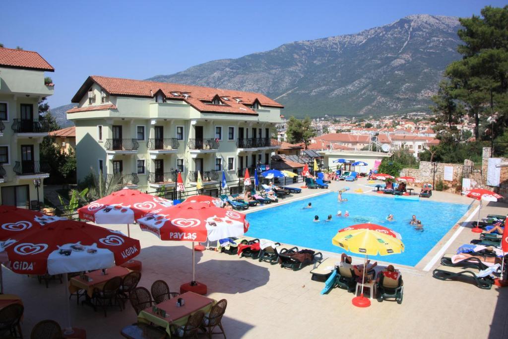 Grove Hotel Ολουντενίζ Εξωτερικό φωτογραφία