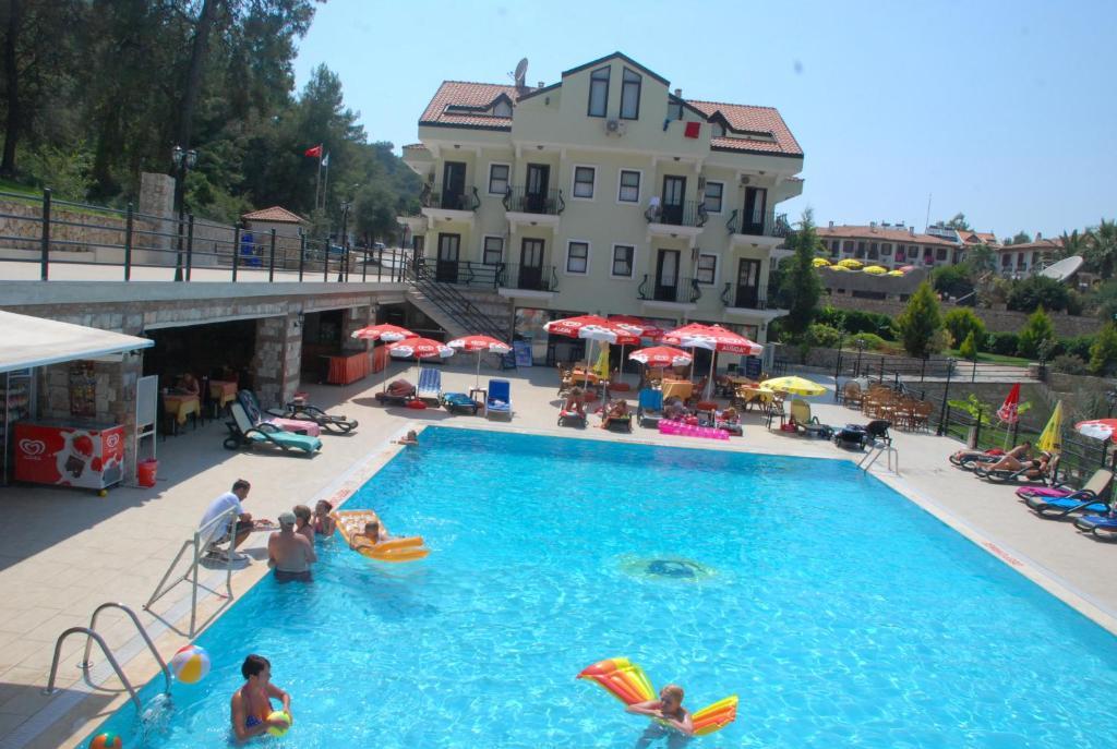 Grove Hotel Ολουντενίζ Εξωτερικό φωτογραφία