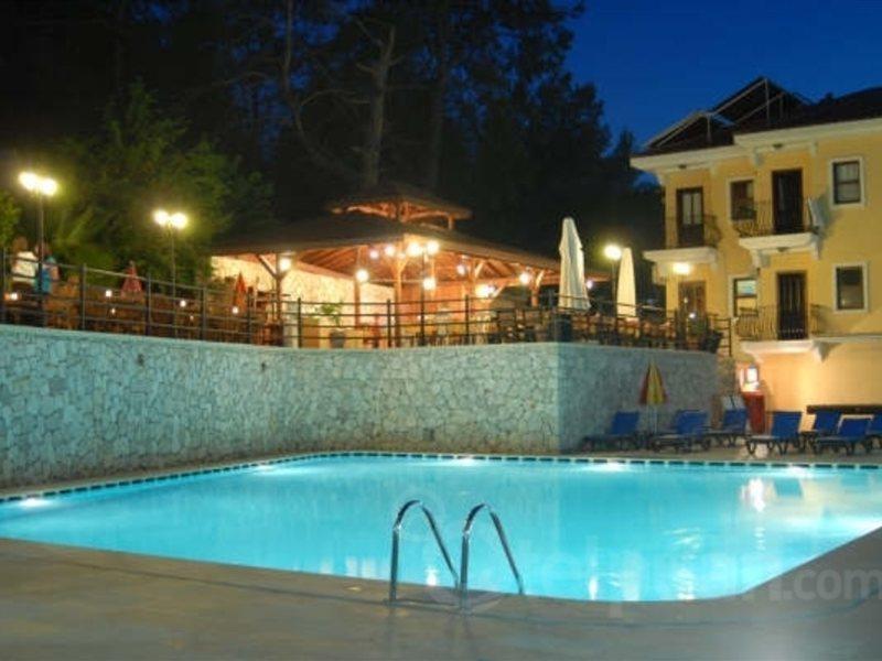 Grove Hotel Ολουντενίζ Εξωτερικό φωτογραφία