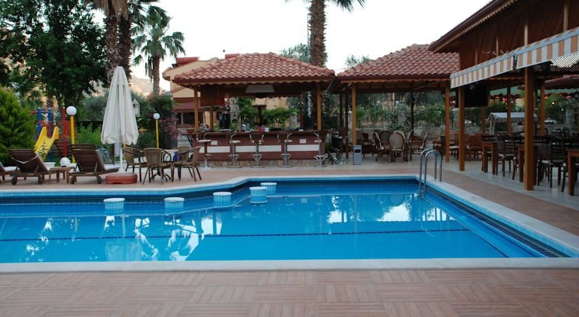 Grove Hotel Ολουντενίζ Εξωτερικό φωτογραφία