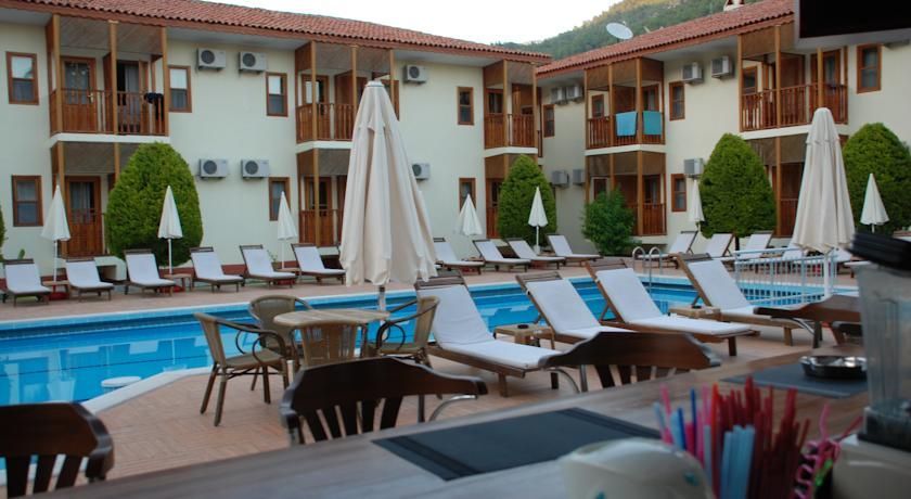 Grove Hotel Ολουντενίζ Εξωτερικό φωτογραφία