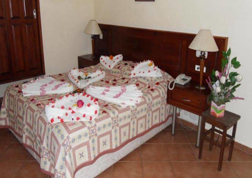 Grove Hotel Ολουντενίζ Εξωτερικό φωτογραφία